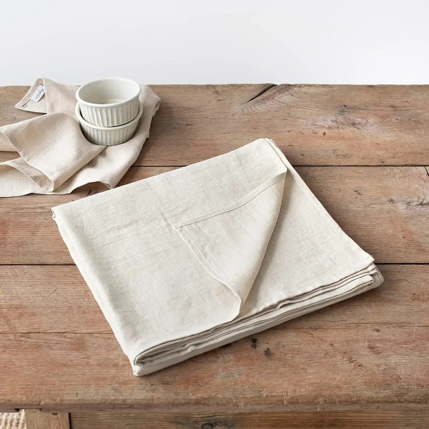 100% Pure Linen Tablecloths & Table Runners - White, Ivory, Beige & Grey Lilly & Lula