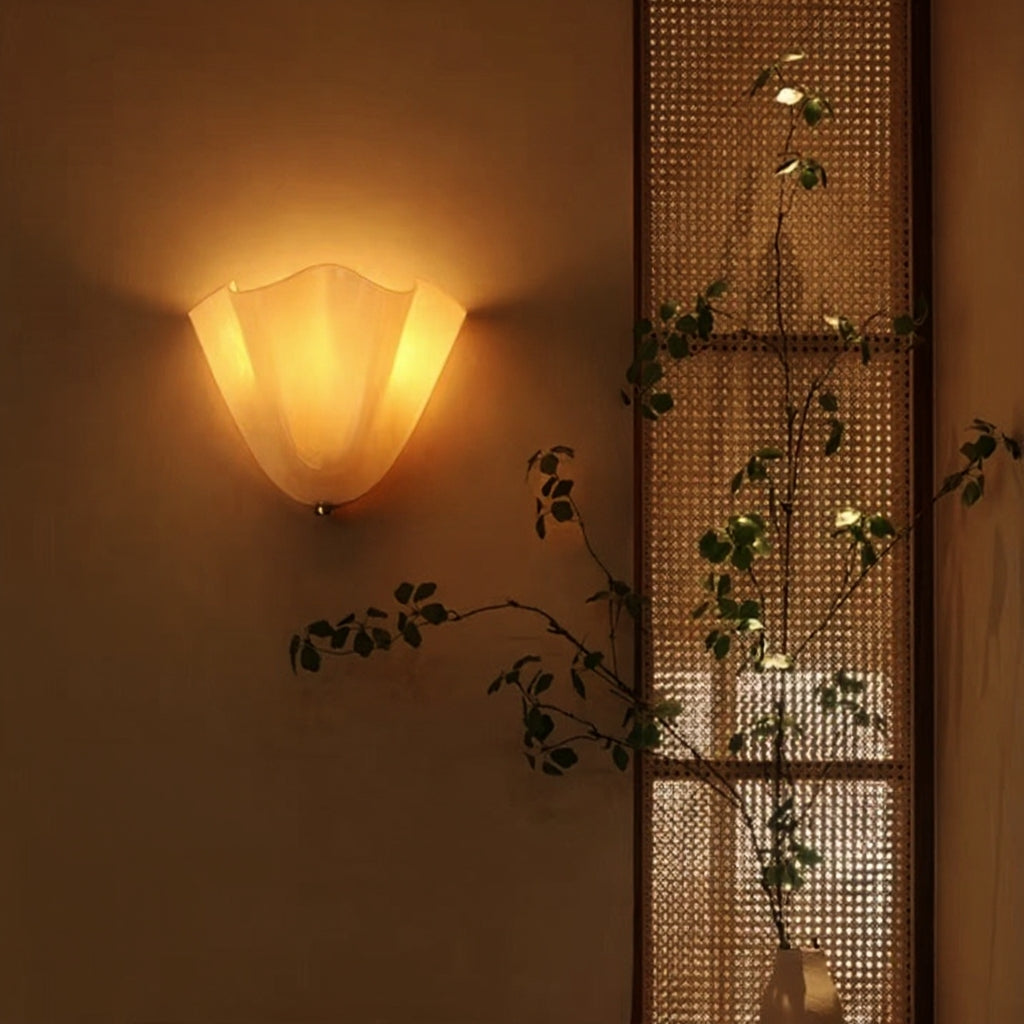 Modern Shell-Shaped Wall Sconce - 4 Colours Lilly & Lula