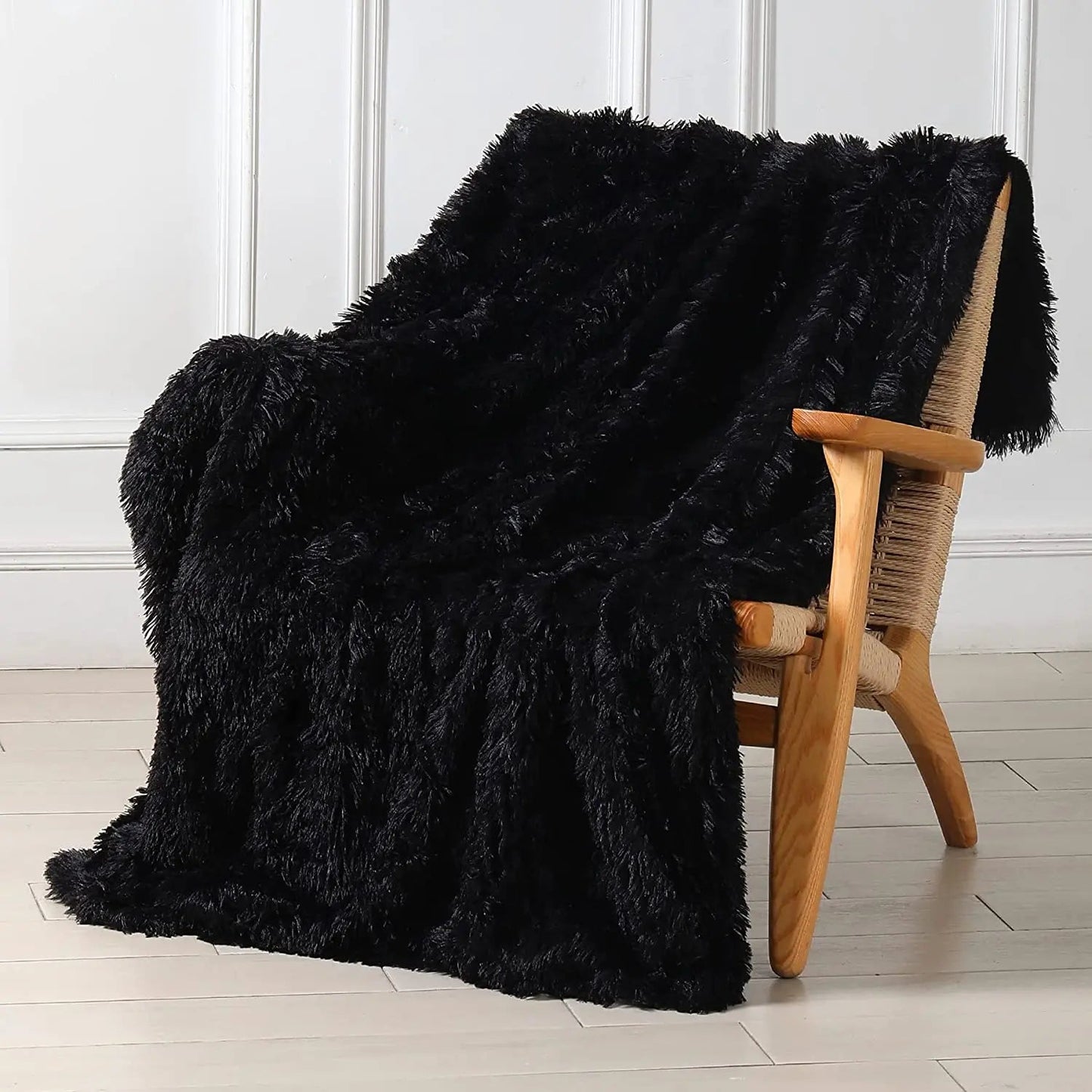 Cosy Winter Faux Fur Fleece Sherpa Throw - Grey, Ivory, White & Black Lilly & Lula