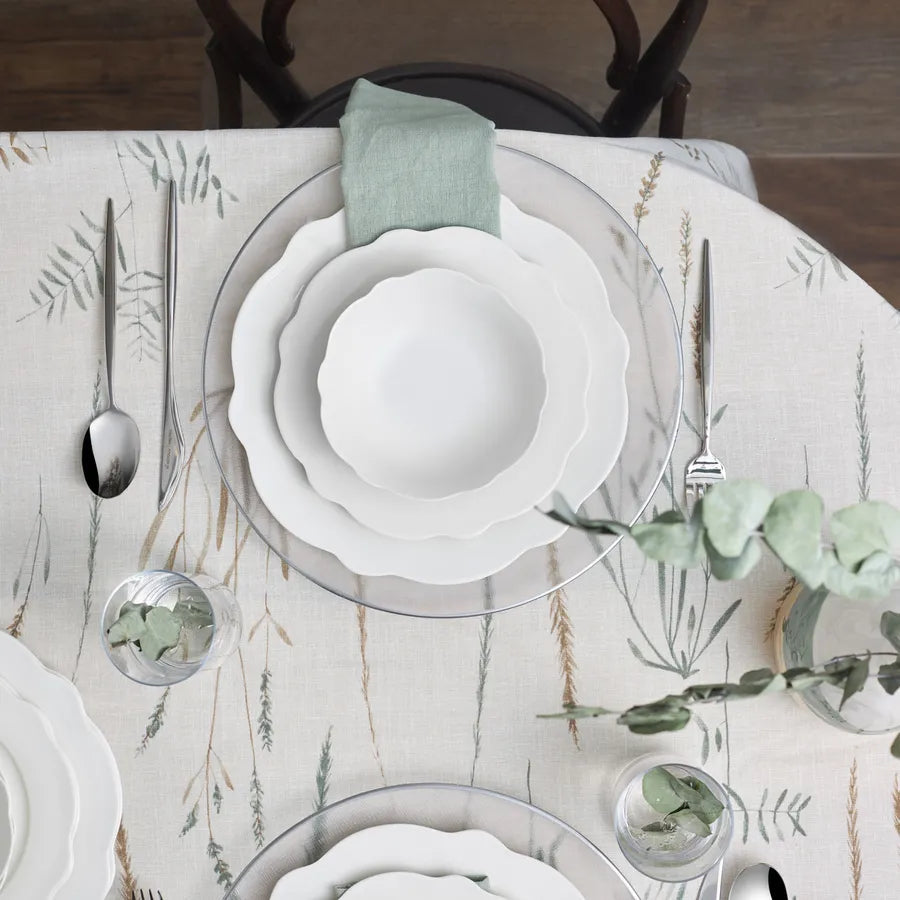 Daisy Scalloped 12-Piece New Bone Dinner Set for 4 People Lilly & Lula