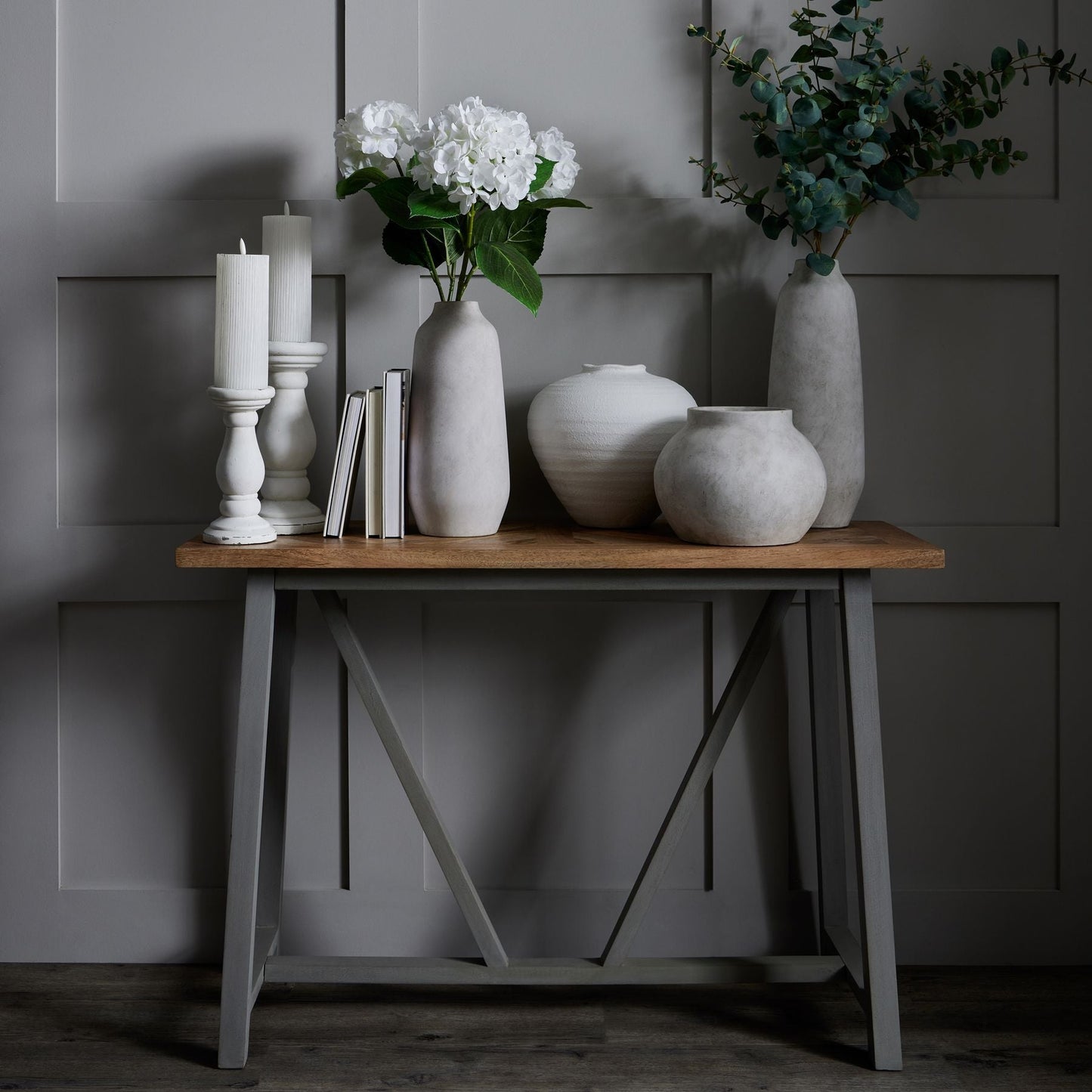 Darcy Timeless & Characterful Texture Stone Planter Lilly & Lula