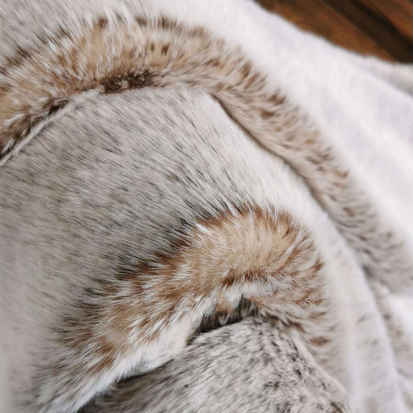 Double Layer Arctic Luxury Faux Fox Fur Throw - Silver, White, Brown & Gold Lilly & Lula