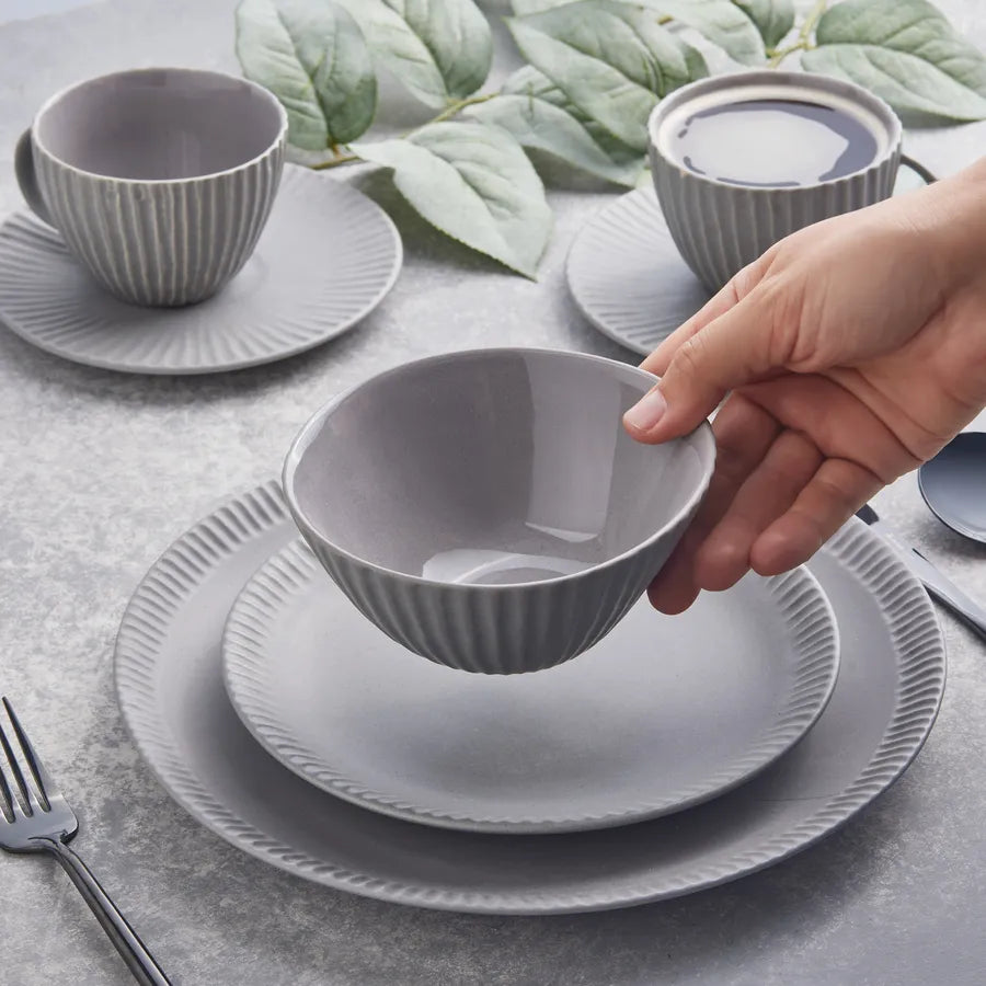 Scandi dinner clearance set