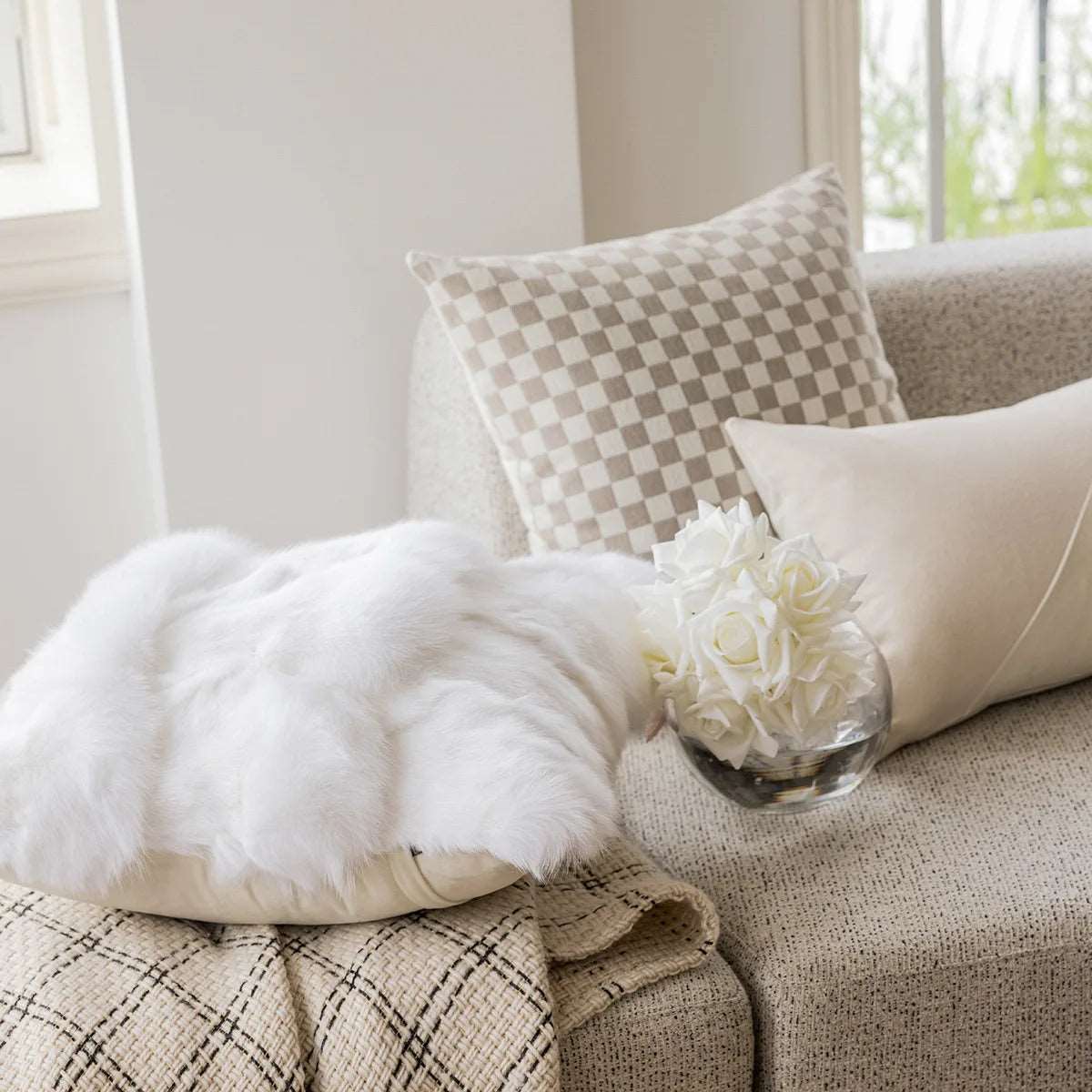 Luxurious White & Beige Velvet Decoration Cushion Lilly & Lula