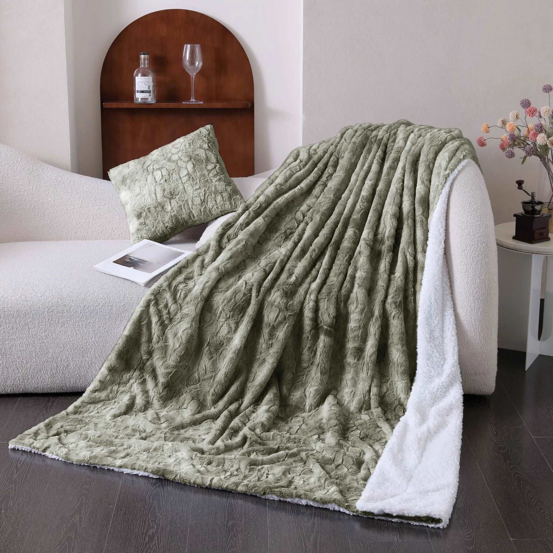 No Shed Luxury Double Layer Fluffy Throw Bedspread - 6 Colours Lilly & Lula